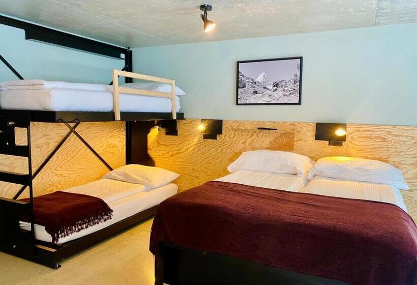 酒店 Peaky Riders Self Check In