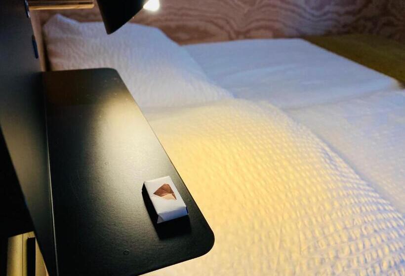 酒店 Peaky Riders Self Check In