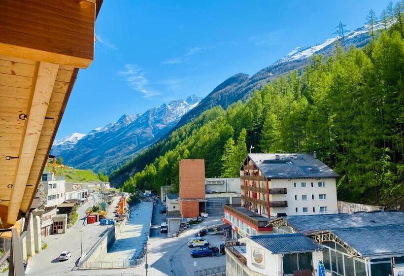 酒店 Peaky Riders Self Check In