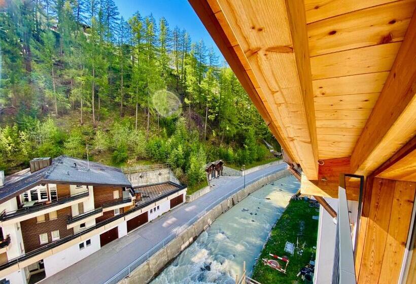 酒店 Peaky Riders Self Check In