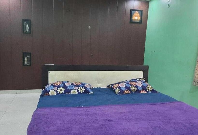 호텔 Pop 70321 Shyam Bhog