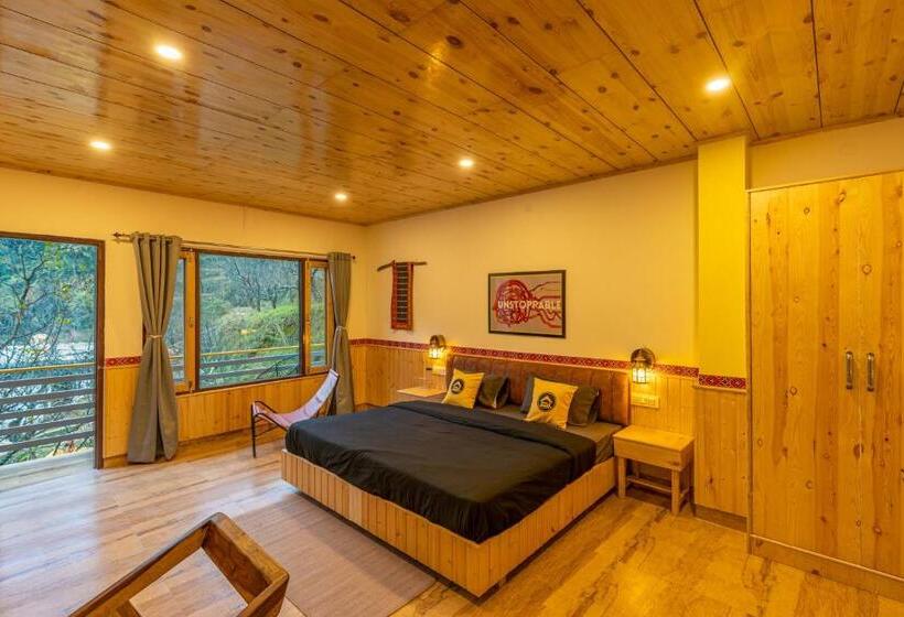 בית מלון כפרי The Hosteller Tirthan Valley