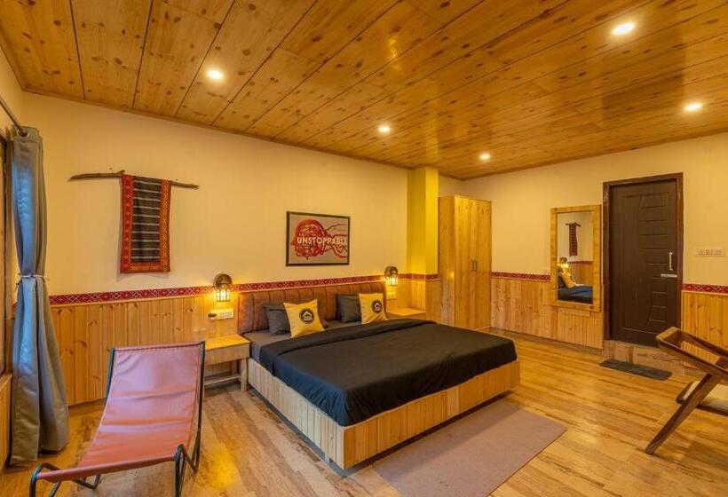 בית מלון כפרי The Hosteller Tirthan Valley