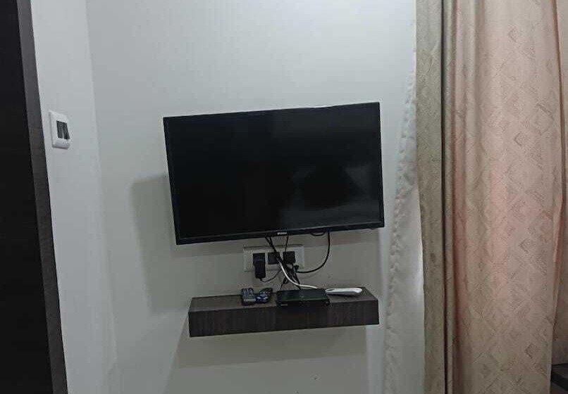 Hotel The Imperial Inn