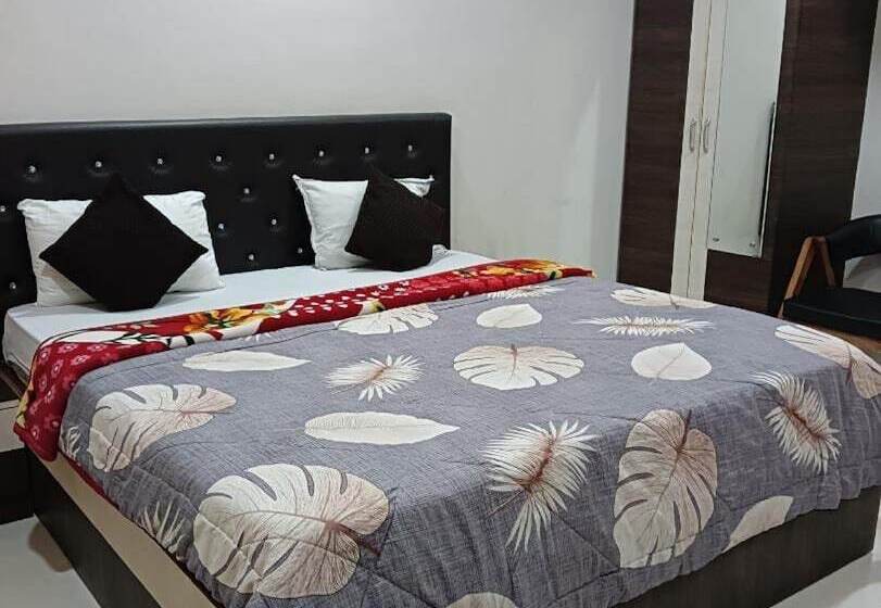 Hotel The Imperial Inn