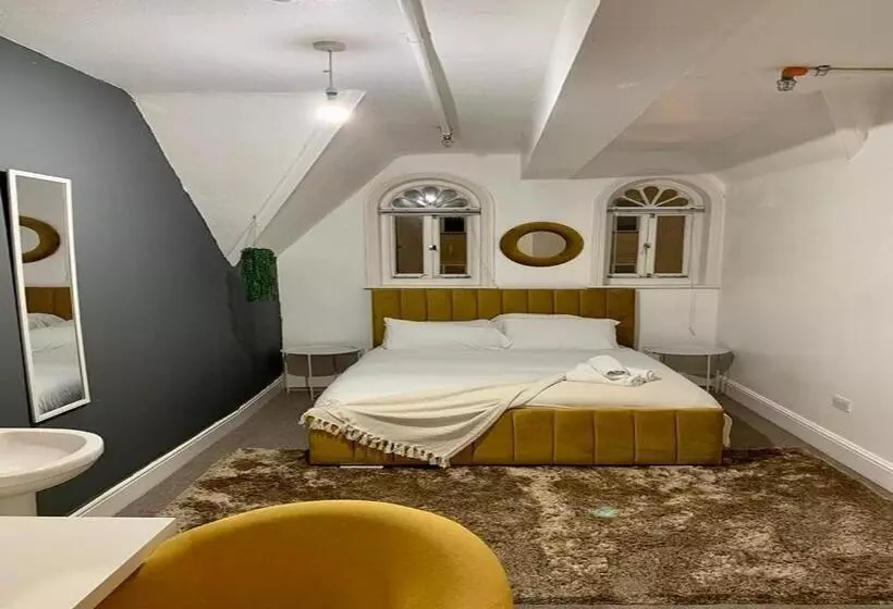 Molly Central House