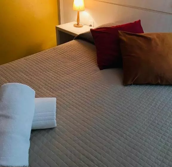 ペンション Pousada Suíça