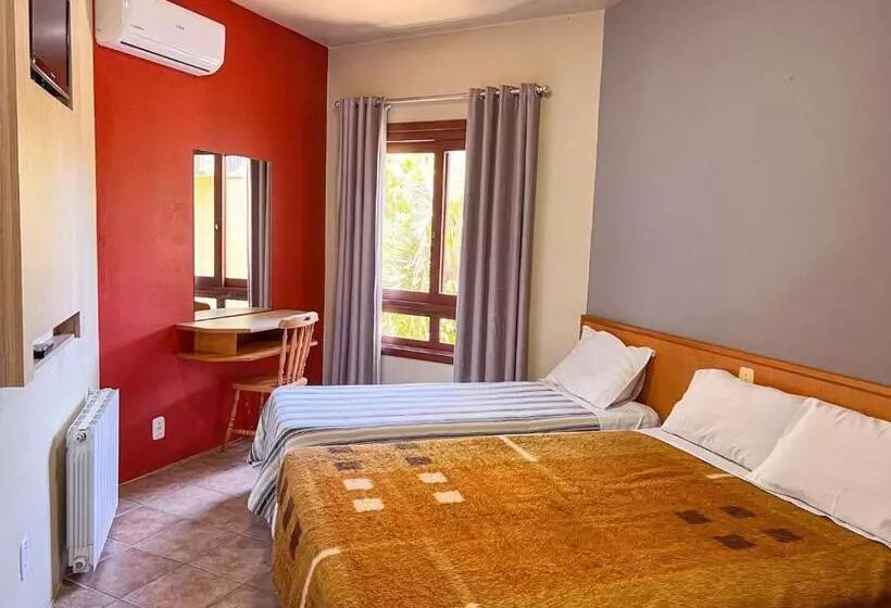 ペンション Pousada Suíça