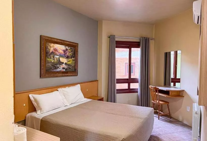 ペンション Pousada Suíça