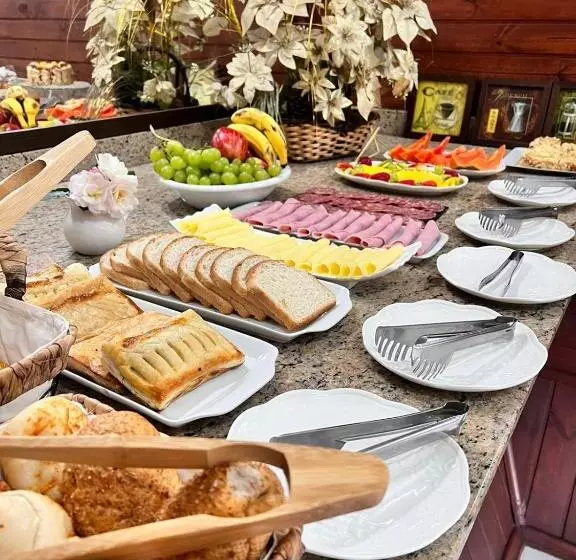 ペンション Pousada Suíça