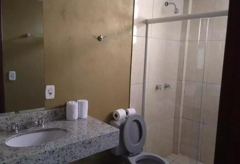 ペンション Pousada Suíça