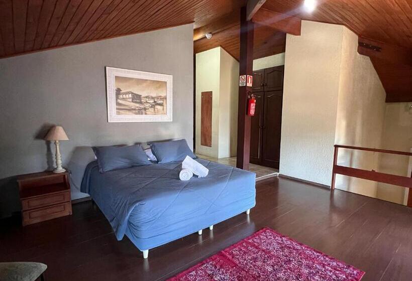 פנסיון Pousada Suíça