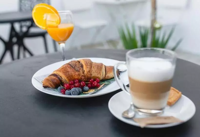 پانسیون Privilege Suite