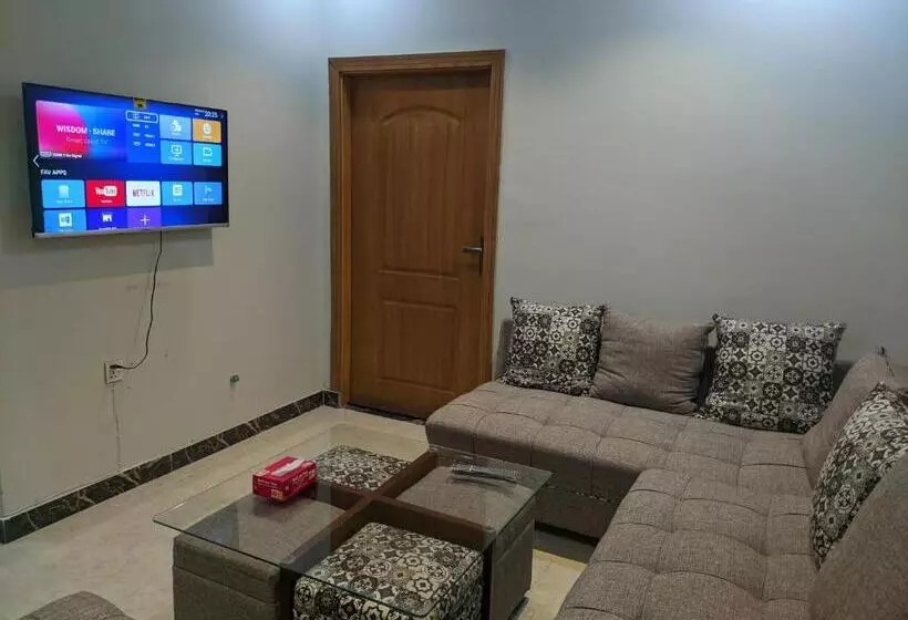 پانسیون Sunrise Guest House E 11/2 Islamabad