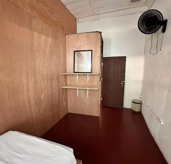 Puente Real Hostel