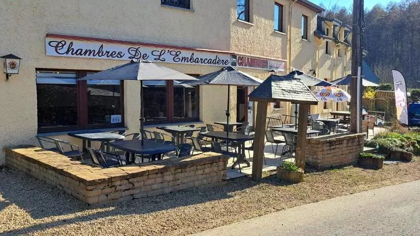 Retkeilymaja Dikke Vriend , Herberg & Taverne