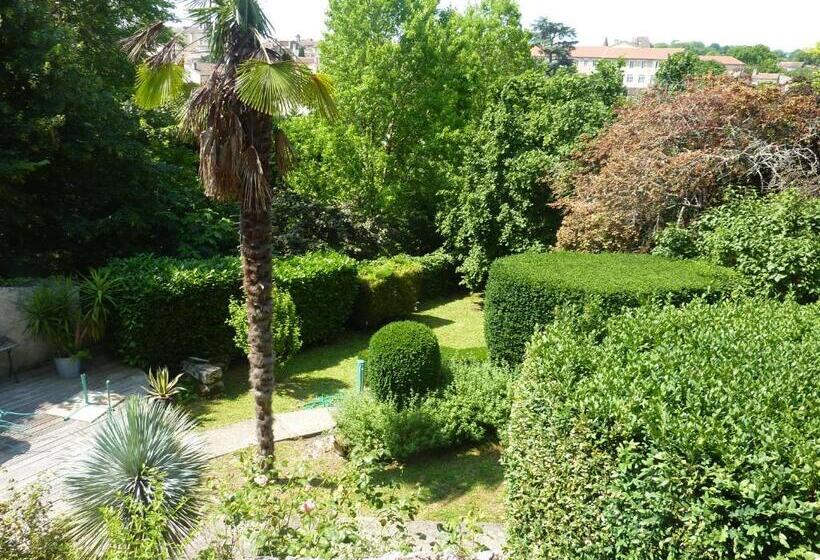 مبيت وإفطار Beaux Chênes