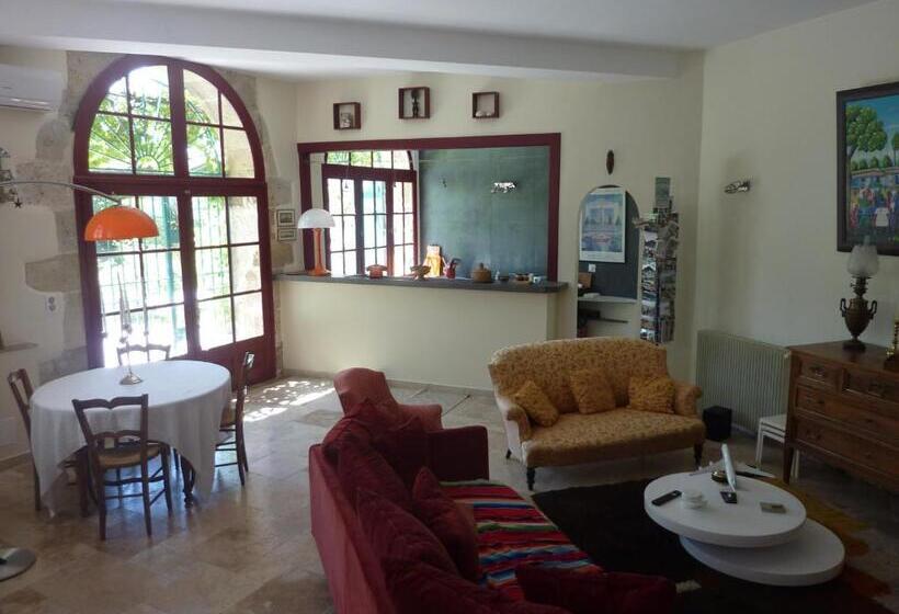 مبيت وإفطار Beaux Chênes