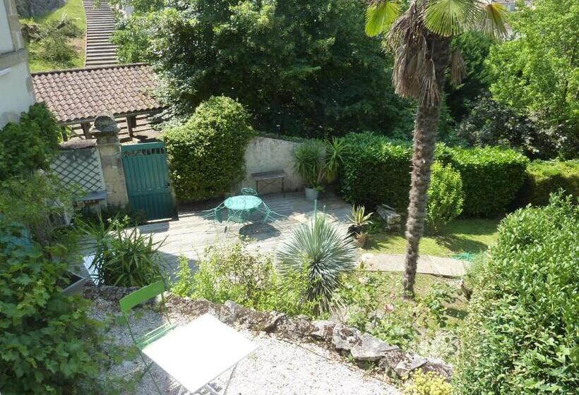 مبيت وإفطار Beaux Chênes