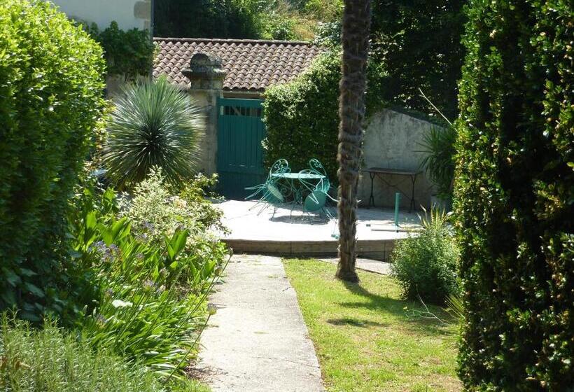 مبيت وإفطار Beaux Chênes