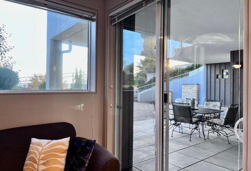 민박 Kia Oceanview Property