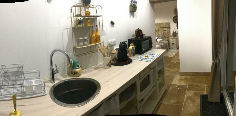 민박 La Lezardiere