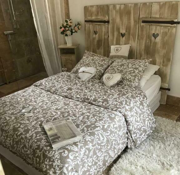 민박 La Lezardiere