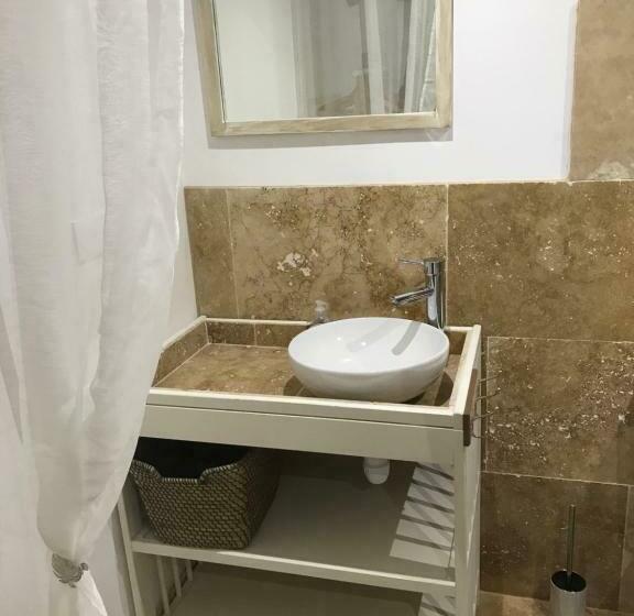 민박 La Lezardiere