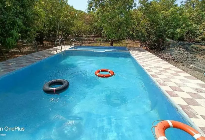 Hotelli Gir Madhuli Farmhouse