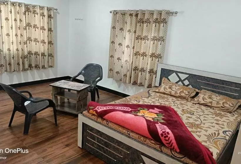 Hotelli Gir Madhuli Farmhouse