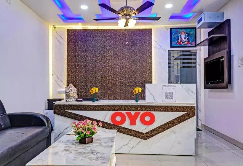 Aura Hotel Rajdhani Residency