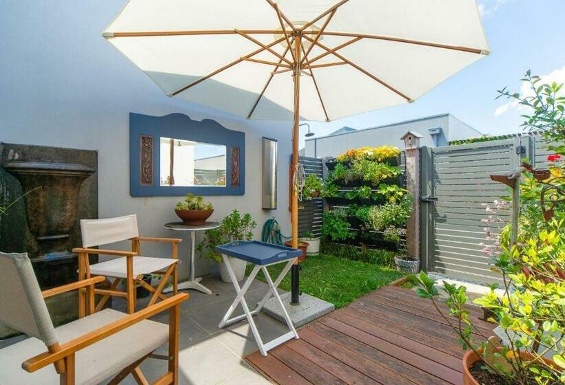 בית מלון כפרי Paradise Point