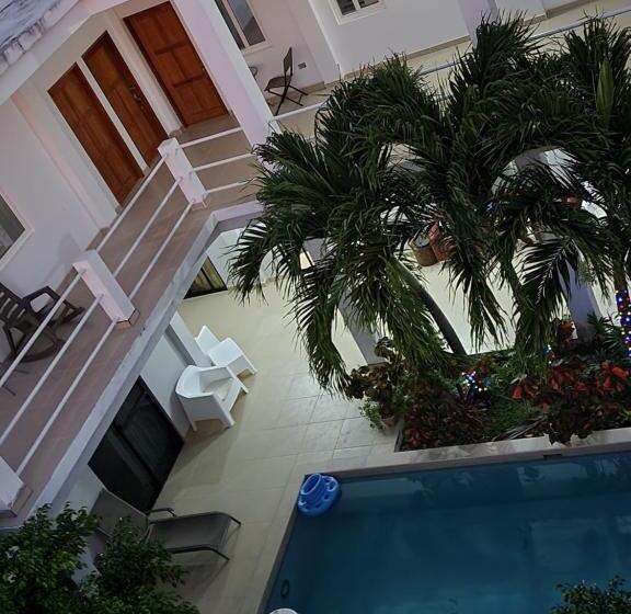 ホテル Seremei Villas