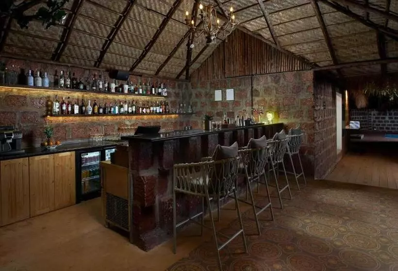 Larisa Resort & Spa, Ashwem