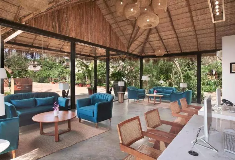 Larisa Resort & Spa, Ashwem