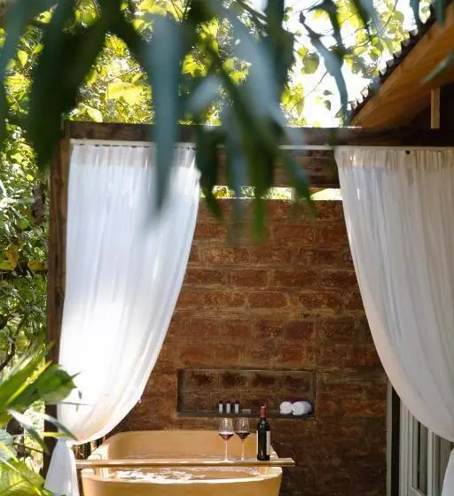 Larisa Resort & Spa, Ashwem