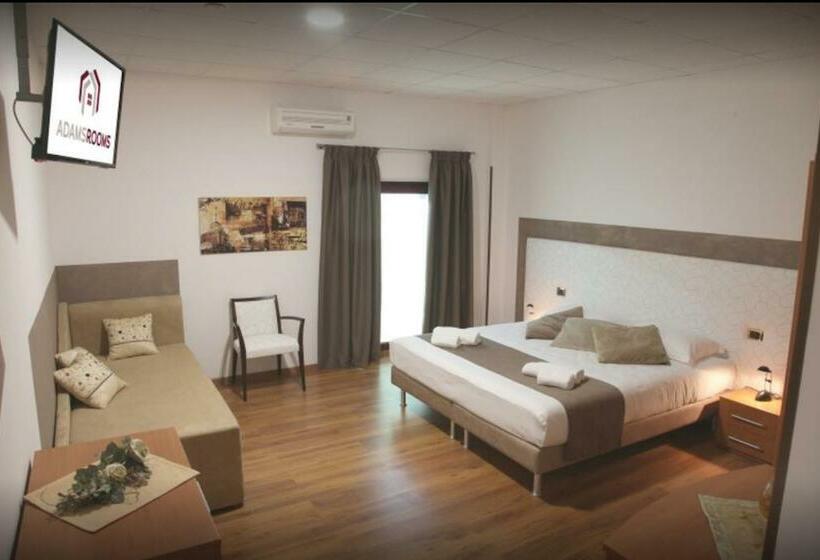 פנסיון Adams Rooms   Affittacamere