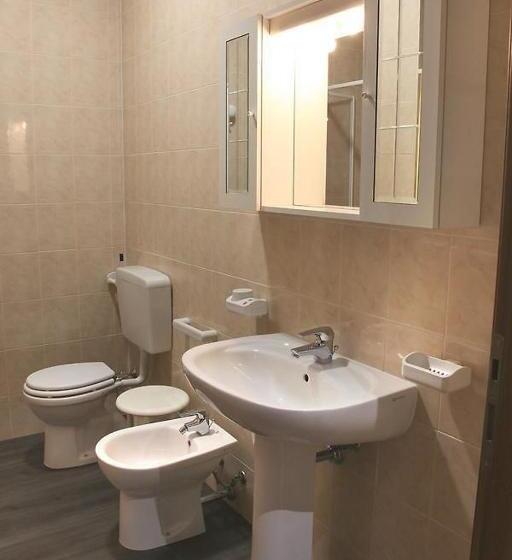 פנסיון Adams Rooms   Affittacamere