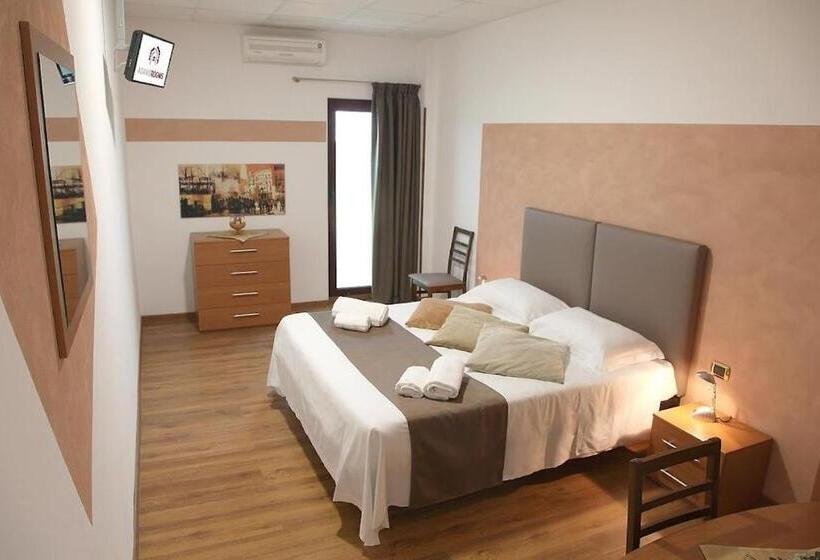 פנסיון Adams Rooms   Affittacamere