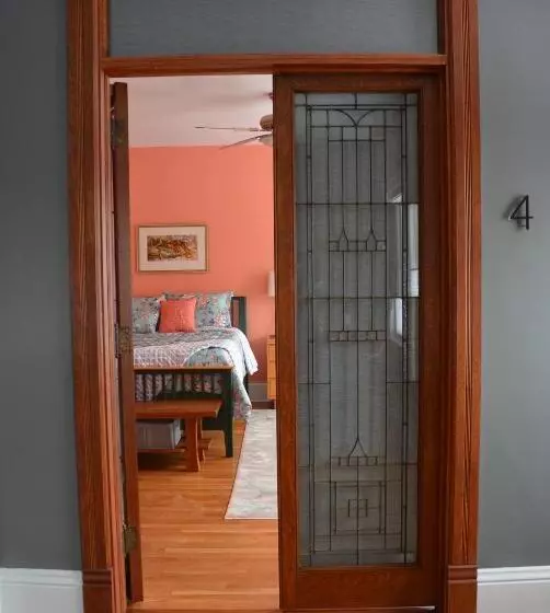 Majatalo Art And Lodging