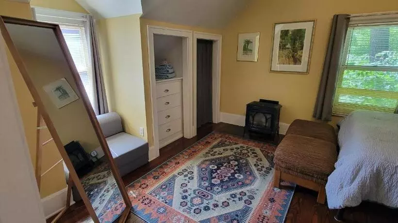 Majatalo Art And Lodging