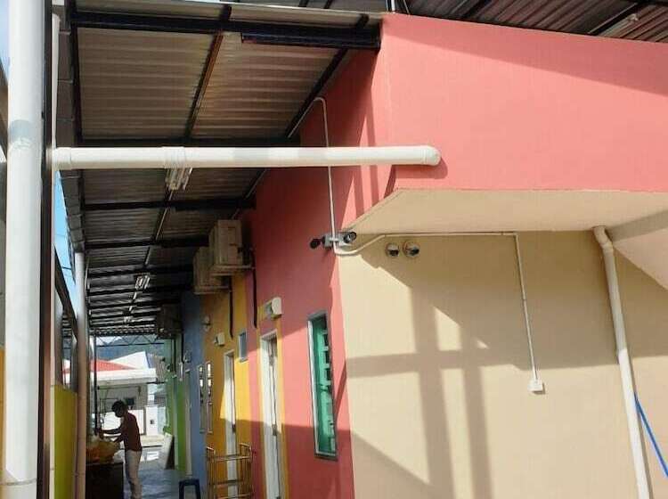 بنسيون Garden 96 Inn