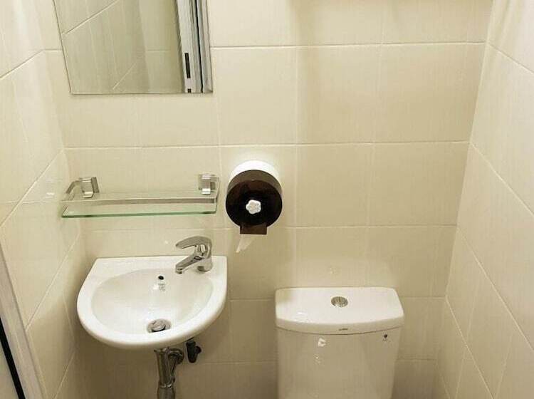 بنسيون Garden 96 Inn