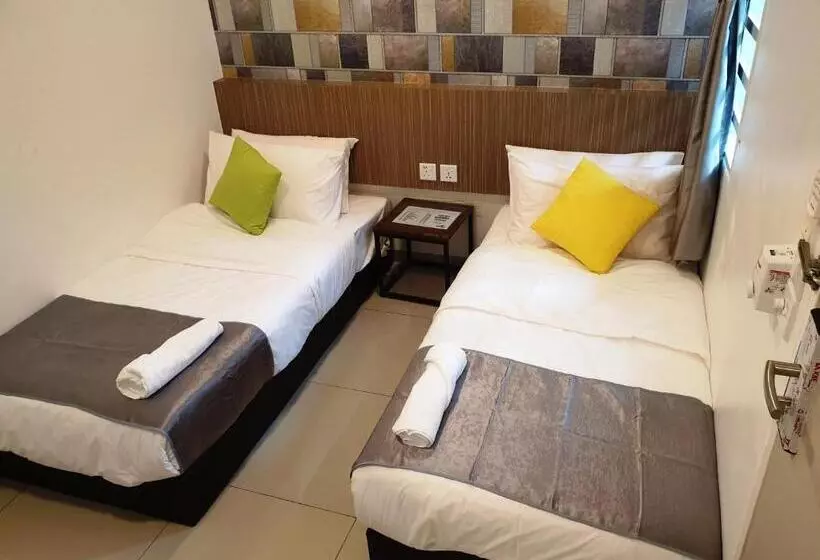 Majatalo Garden 96 Inn