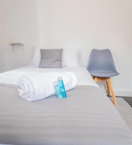 بنسيون Hostal San Pelayo