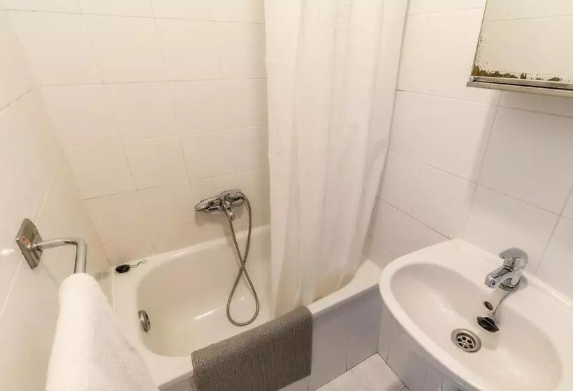 Majatalo Hostal San Pelayo