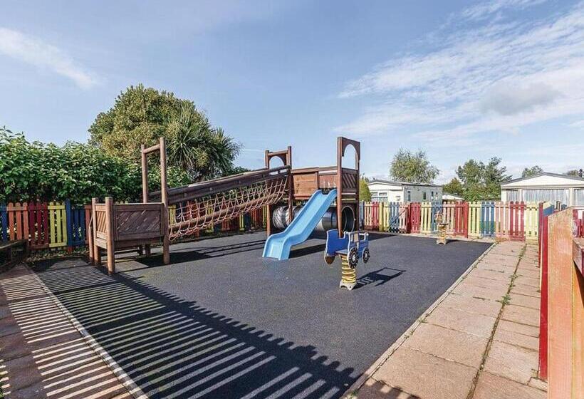 Курорт Bucklegrove Holiday Park