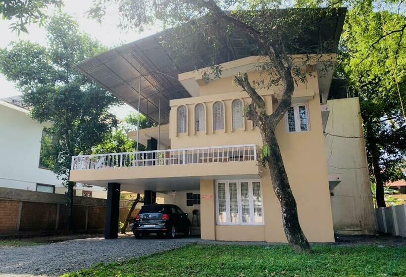 Casilda By The Oaks Inn