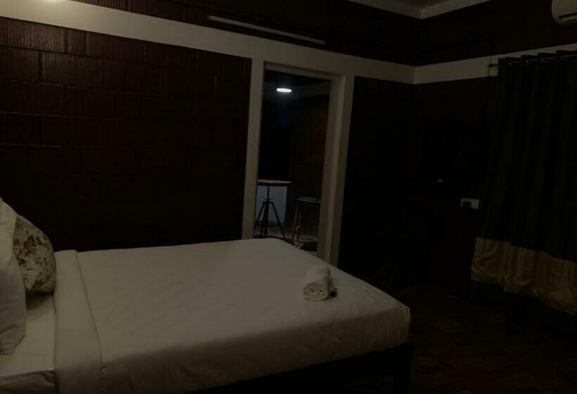 Casilda By The Oaks Inn