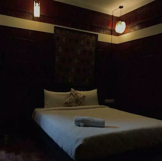 Casilda By The Oaks Inn